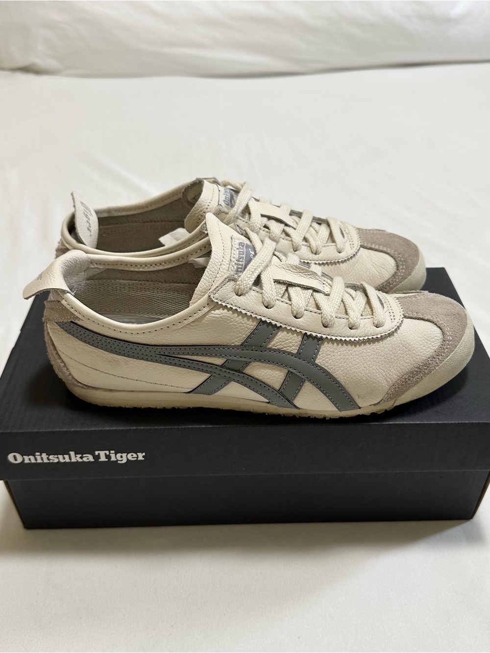 Onitsuka Tiger Mexico 66 Oatmeal Carbon